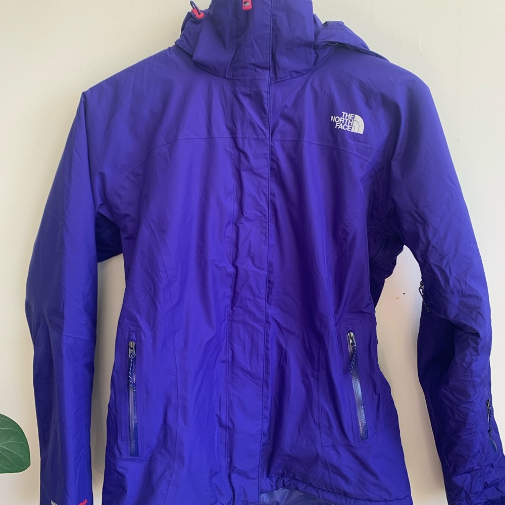 The North Face Summit Series Hyveng Alpha Primaloft jacket